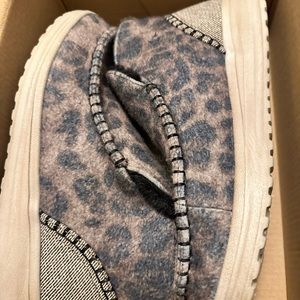 New hey dude leopard shoes.